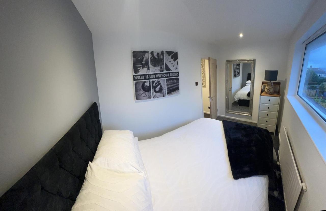 House Sleeps 8. 2Bedrooms & Sofa Beds In Sitting Room Bath Exterior foto